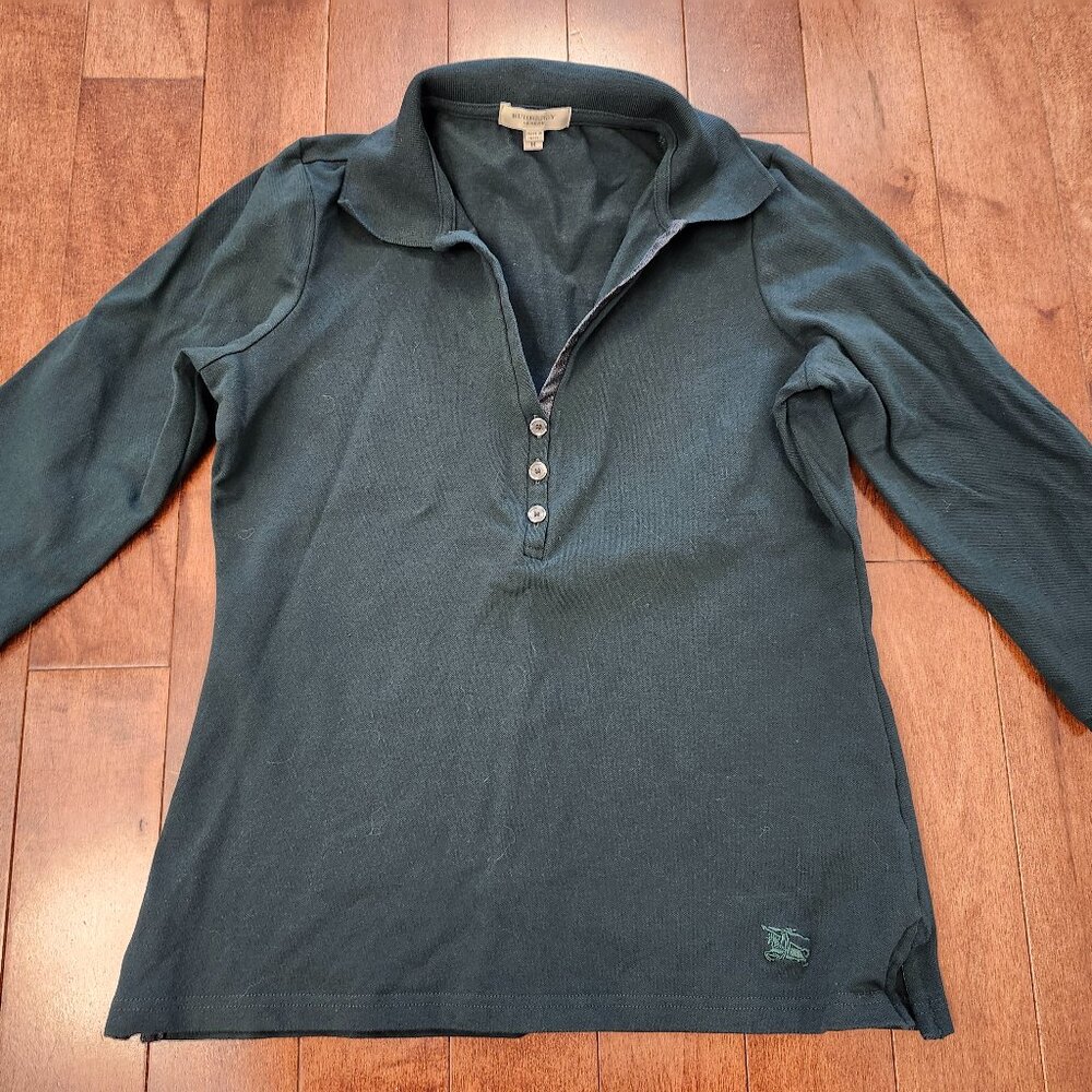 Burberry women's 3/4 sleeve dark green polo shirt in size medium